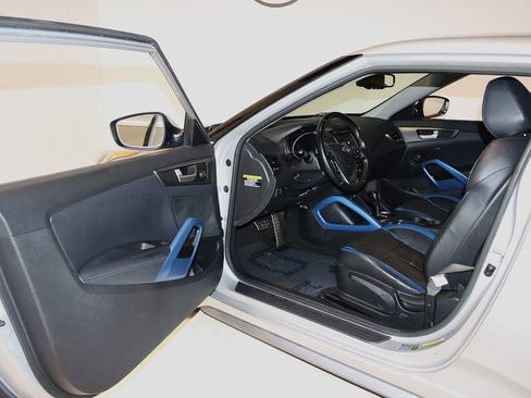 Used 2013 Hyundai Veloster Turbo image 34