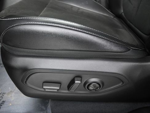 Used 2023 Jeep Grand Cherokee Altitude AWD/4WD image 21