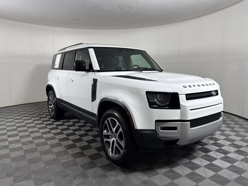 Used 2024 Land Rover Defender 110 S AWD/4WD image 7
