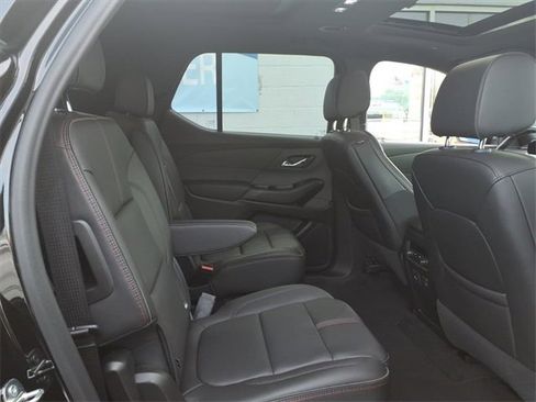 Used 2023 Chevrolet Traverse RS w/ LPO, Floor Liner Package image 23