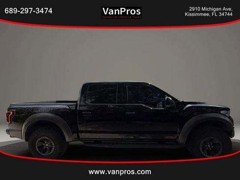 Used 2017 Ford F150 Raptor w/ Equipment Group 802A Luxury image 6
