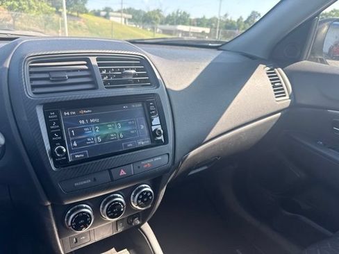 Used 2024 Mitsubishi Outlander Sport ES AWD/4WD image 20