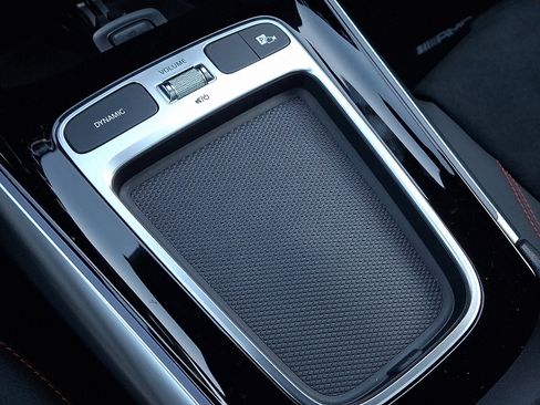 New 2025 Mercedes-Benz GLA 250 4MATIC image 21