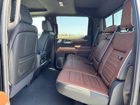 New 2026 GMC Sierra 1500 Denali Ultimate w/ LPO, Black Badging Package AWD/4WD image 25