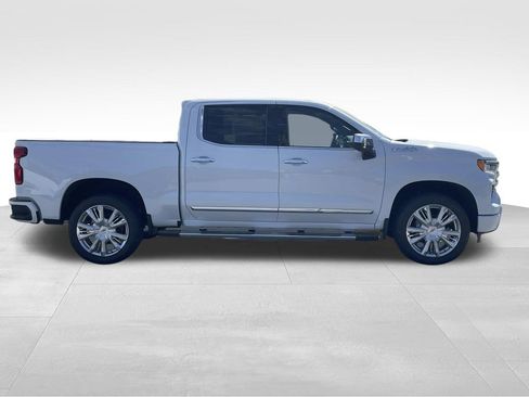New 2026 Chevrolet Silverado 1500 High Country w/ High Country Premium Package image 2