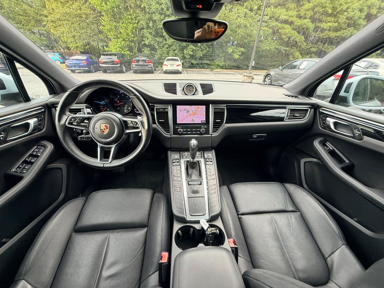 Used 2017 Porsche Macan AWD/4WD image 2