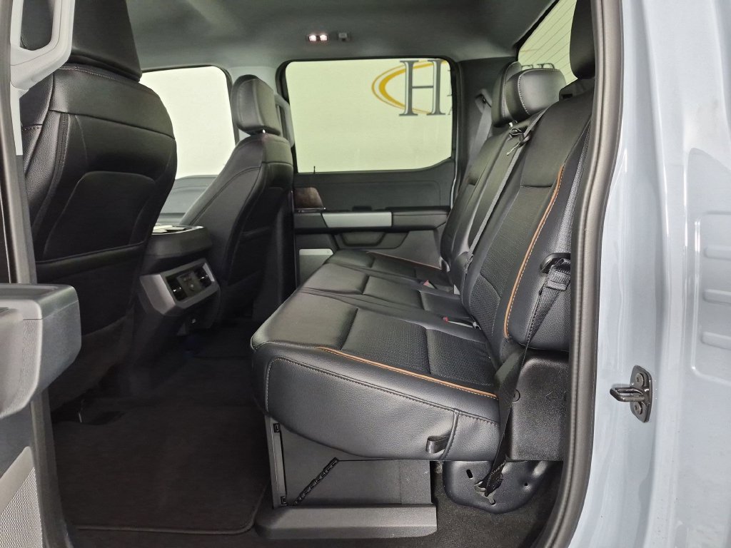 Used 2026 Ford F250 Lariat w/ FX4 Off-Road Package AWD/4WD image 31