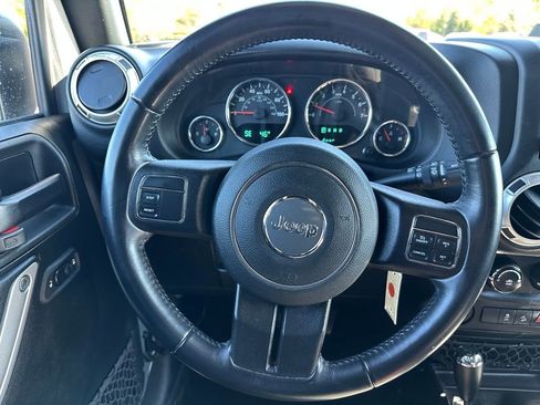 Certified 2018 Jeep Wrangler Sahara w/ Dual Top Group image 10