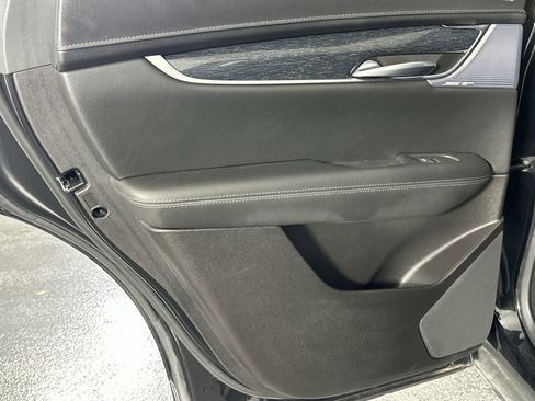 Used 2023 Cadillac XT5 Premium Luxury image 34