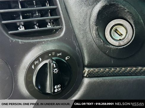 Used 2004 Porsche 911 Carrera 4S image 10