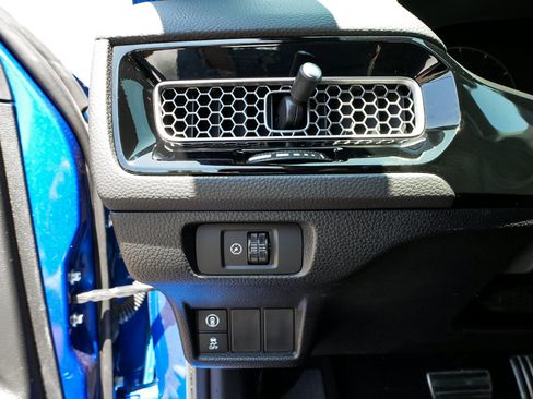 Used 2023 Honda Civic Sport image 18