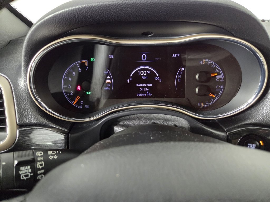 Used 2016 Jeep Grand Cherokee Limited 75th Anniversary AWD/4WD image 14
