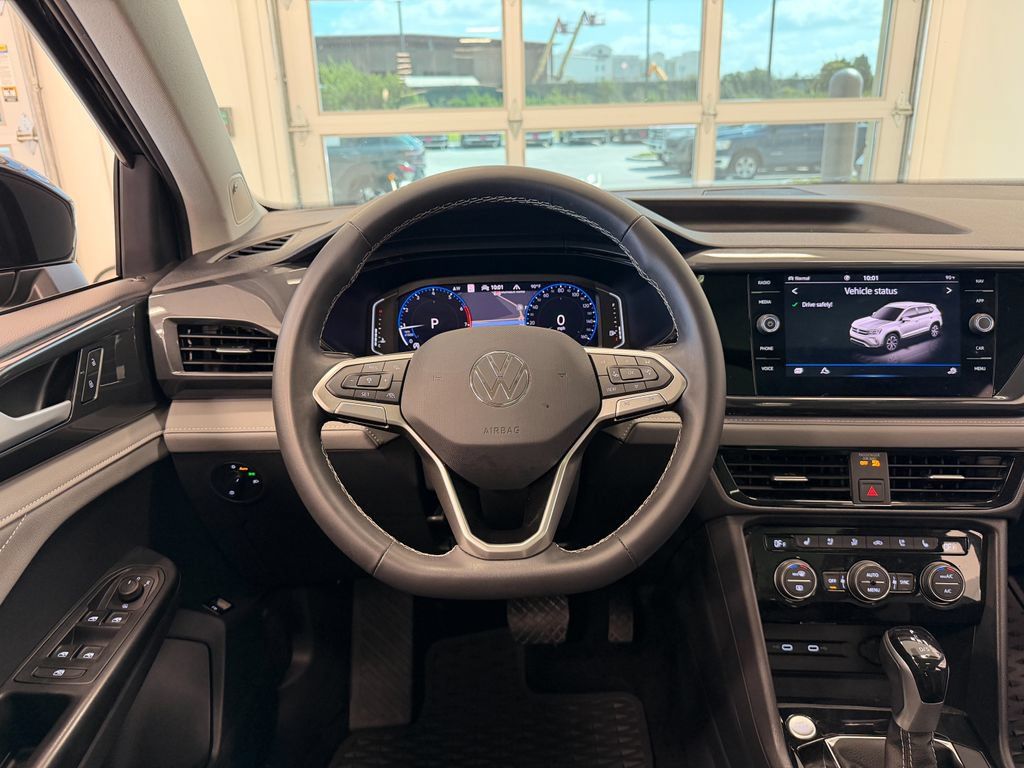Used 2024 Volkswagen Taos SEL AWD/4WD image 21