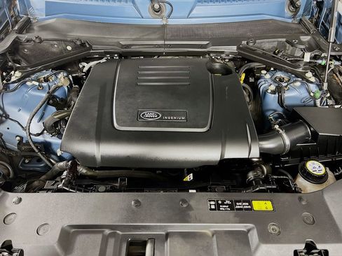 Used 2022 Land Rover Defender 110 S image 31