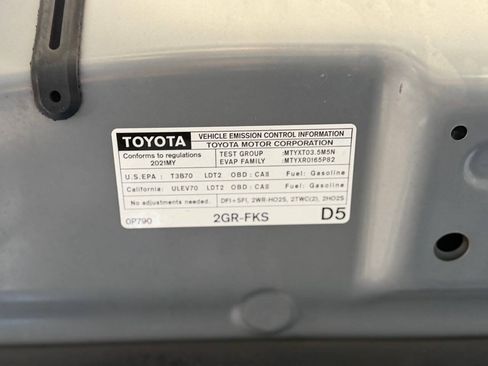 Used 2021 Toyota Tacoma TRD Off-Road w/ Technology Package AWD/4WD image 71