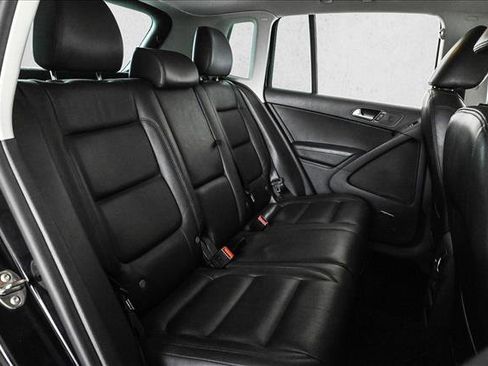 Used 2016 Volkswagen Tiguan SEL image 20