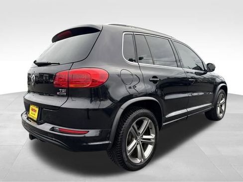 Used 2017 Volkswagen Tiguan Sport image 8