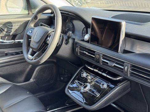 Used 2022 Lincoln Corsair FWD image 23