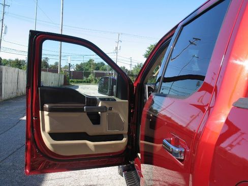 Used 2019 Ford F150 Lariat AWD/4WD image 15
