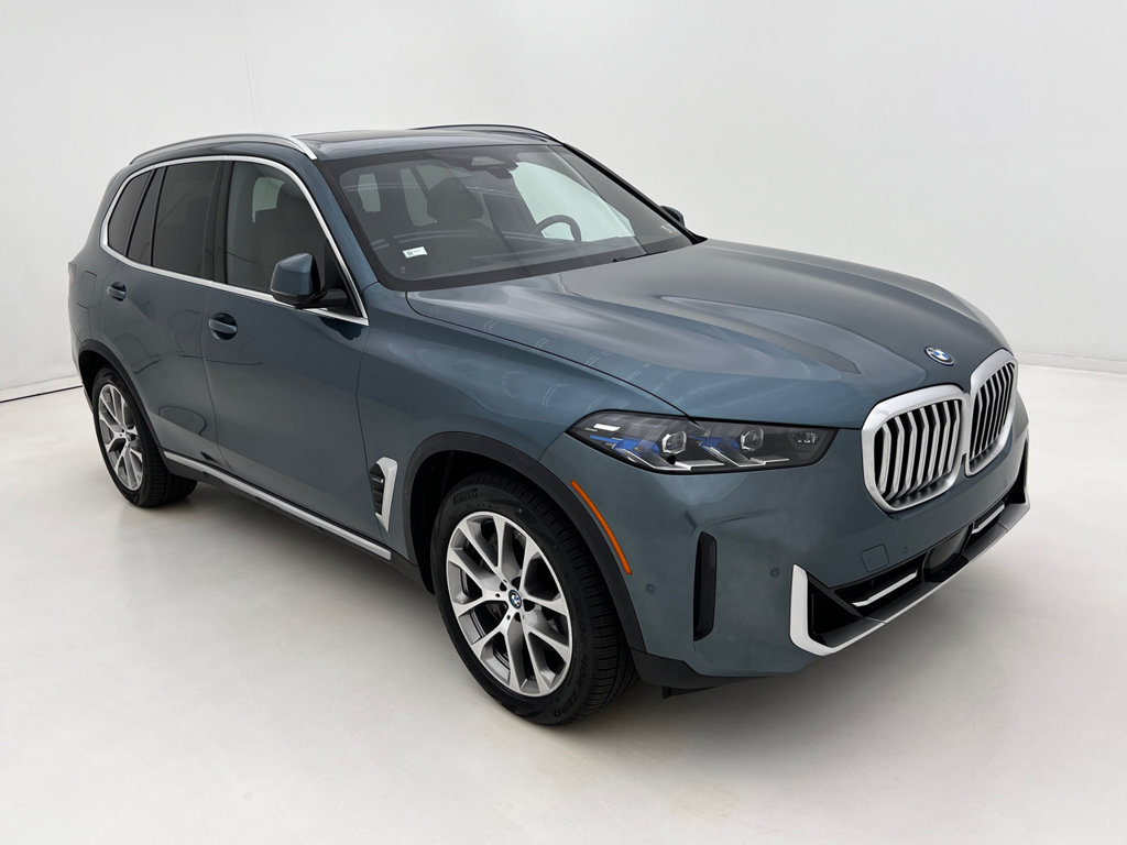Certified 2024 BMW X5 xDrive50e w/ Executive Package AWD/4WD image 2