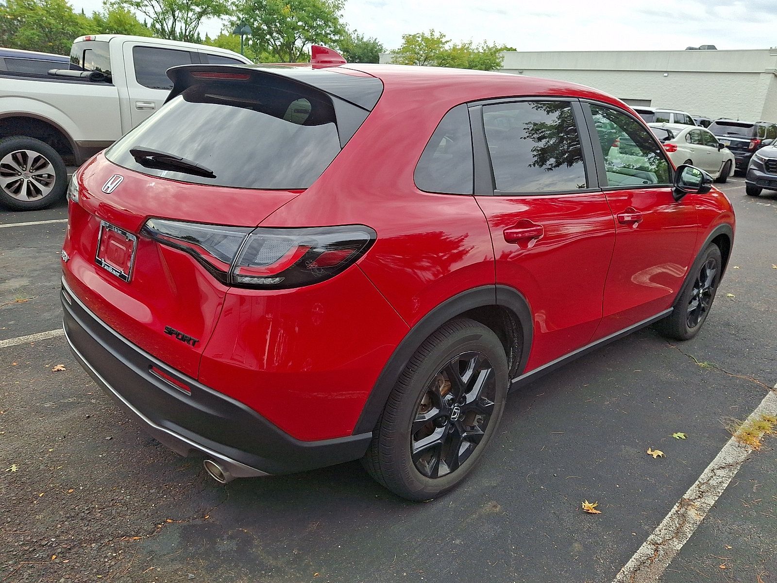 Certified 2025 Honda HR-V Sport image 5