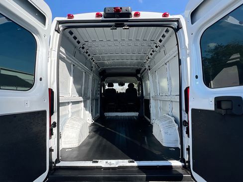 Used 2023 RAM ProMaster 2500 image 34