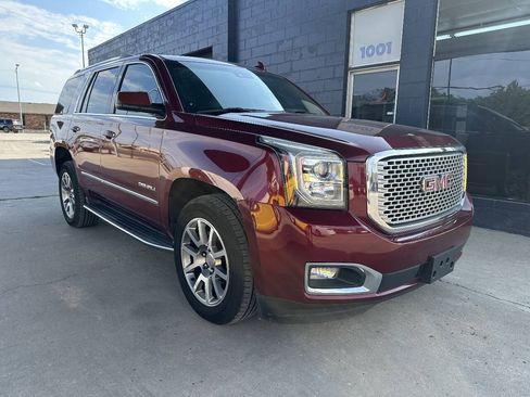 Used 2017 GMC Yukon Denali w/ Open Road Package RWD image 2