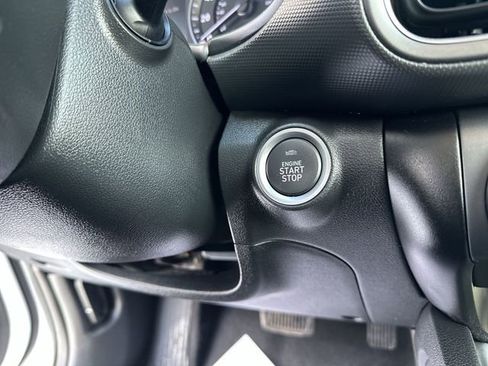 Used 2023 Hyundai Kona SEL image 18