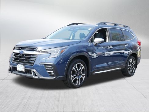 Certified 2023 Subaru Ascent Touring AWD/4WD image 3