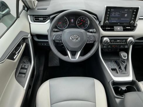 Used 2021 Toyota RAV4 XLE Premium AWD/4WD image 3