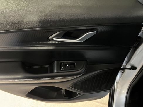 Used 2024 Jeep Grand Cherokee Laredo image 20