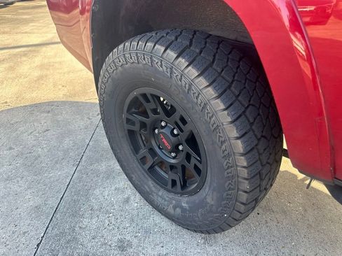 Used 2019 Toyota 4Runner TRD Off-Road Premium AWD/4WD image 44