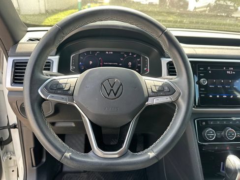 Used 2023 Volkswagen Atlas Cross Sport SE w/ Panoramic Sunroof Package FWD image 14