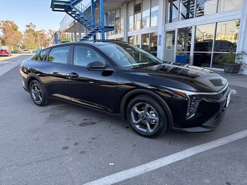 Used 2025 Kia K4 FWD image 7