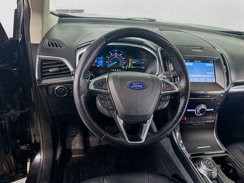 Certified 2019 Ford Edge Titanium w/ Cold Weather Package image 22