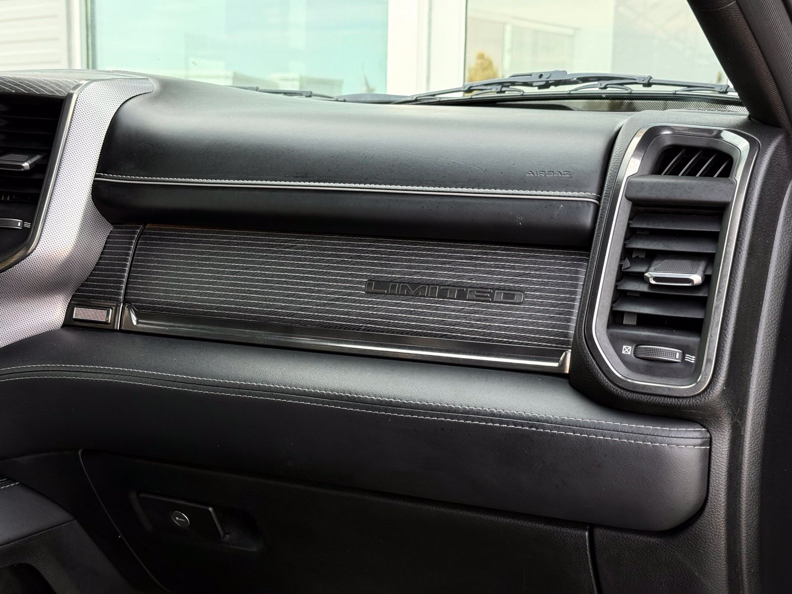 Used 2021 RAM 1500 Limited w/ Body Color Bumper Group AWD/4WD image 36