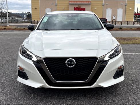 Used 2021 Nissan Altima 2.5 SR image 2