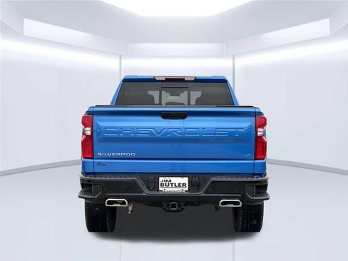 Used 2025 Chevrolet Silverado 1500 LT Trail Boss w/ Convenience Package II AWD/4WD image 6