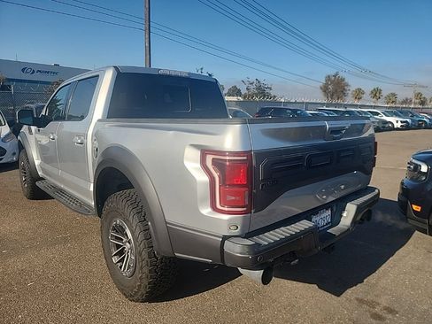 Used 2019 Ford F150 Raptor w/ Equipment Group 802A Luxury AWD/4WD image 11
