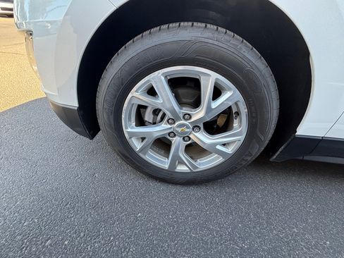 Used 2019 Chevrolet Equinox Premier FWD image 6