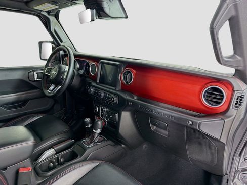 Used 2019 Jeep Wrangler Unlimited Rubicon AWD/4WD image 32