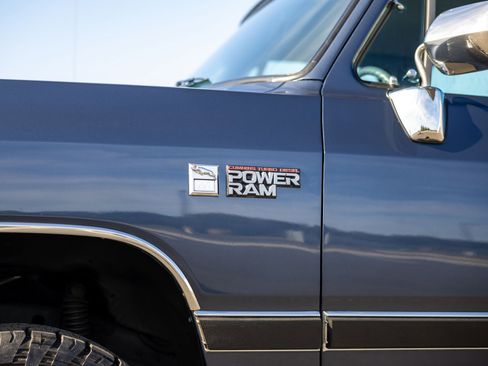 Used 1989 Dodge D/W Truck 350 image 12