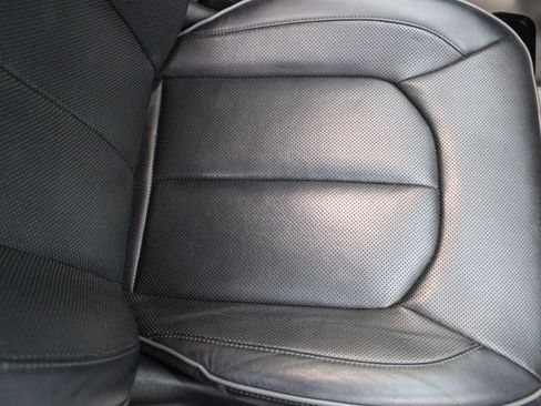 Used 2020 Chrysler Pacifica Limited FWD image 32