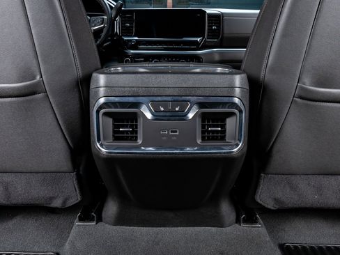 Used 2025 Chevrolet Silverado 3500 LTZ w/ LTZ Plus Package AWD/4WD image 33