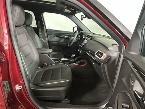 Used 2023 Chevrolet TrailBlazer RS w/ Sun and Liftgate Package FWD image 30