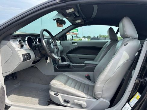 Used 2008 Ford Mustang GT RWD image 14