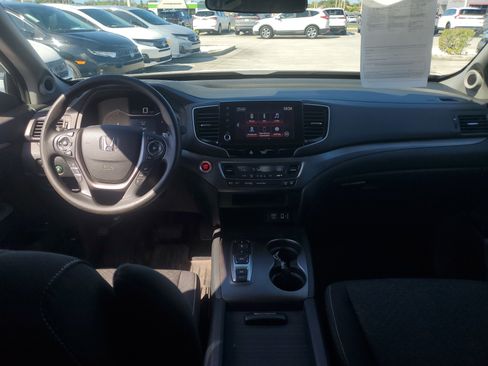 Used 2023 Honda Ridgeline Sport image 17