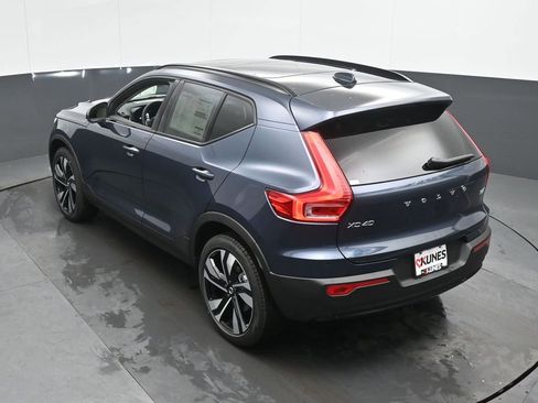 New 2026 Volvo XC40 B5 Ultra w/ Climate Package image 32