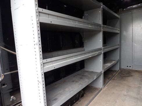 Used 2018 Ford Transit 250 148 Medium Roof RWD image 9