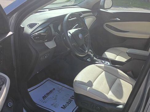 Used 2023 Buick Encore GX Essence w/ Experience Buick Package FWD image 16